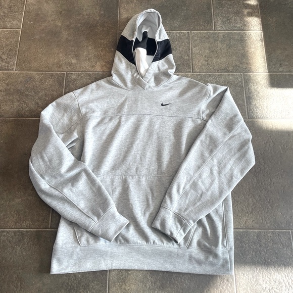 Other - Nike Spotlight Basketball Pullover Dri-fit Men's Hoodie Grey